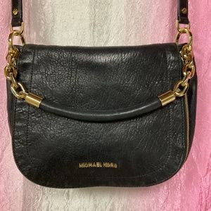 Michael Kors Black Leather Messenger Crossbody Shoulder Bag Handbag Gold details
